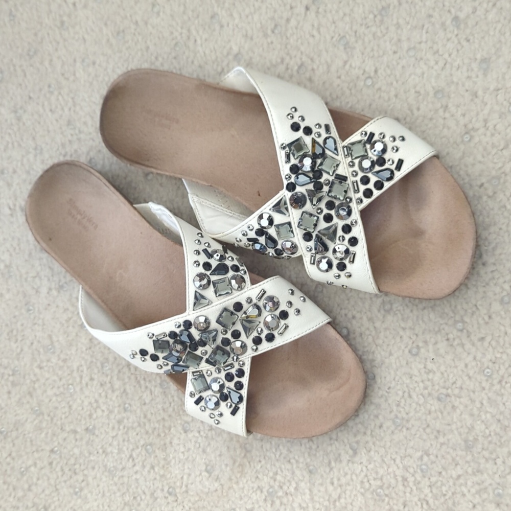 Vera Wang Sandals